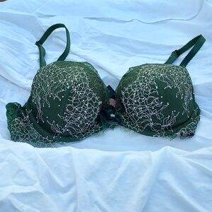 Victoria's Secret Dream Angel's Women's Green Lace Push-up Bra